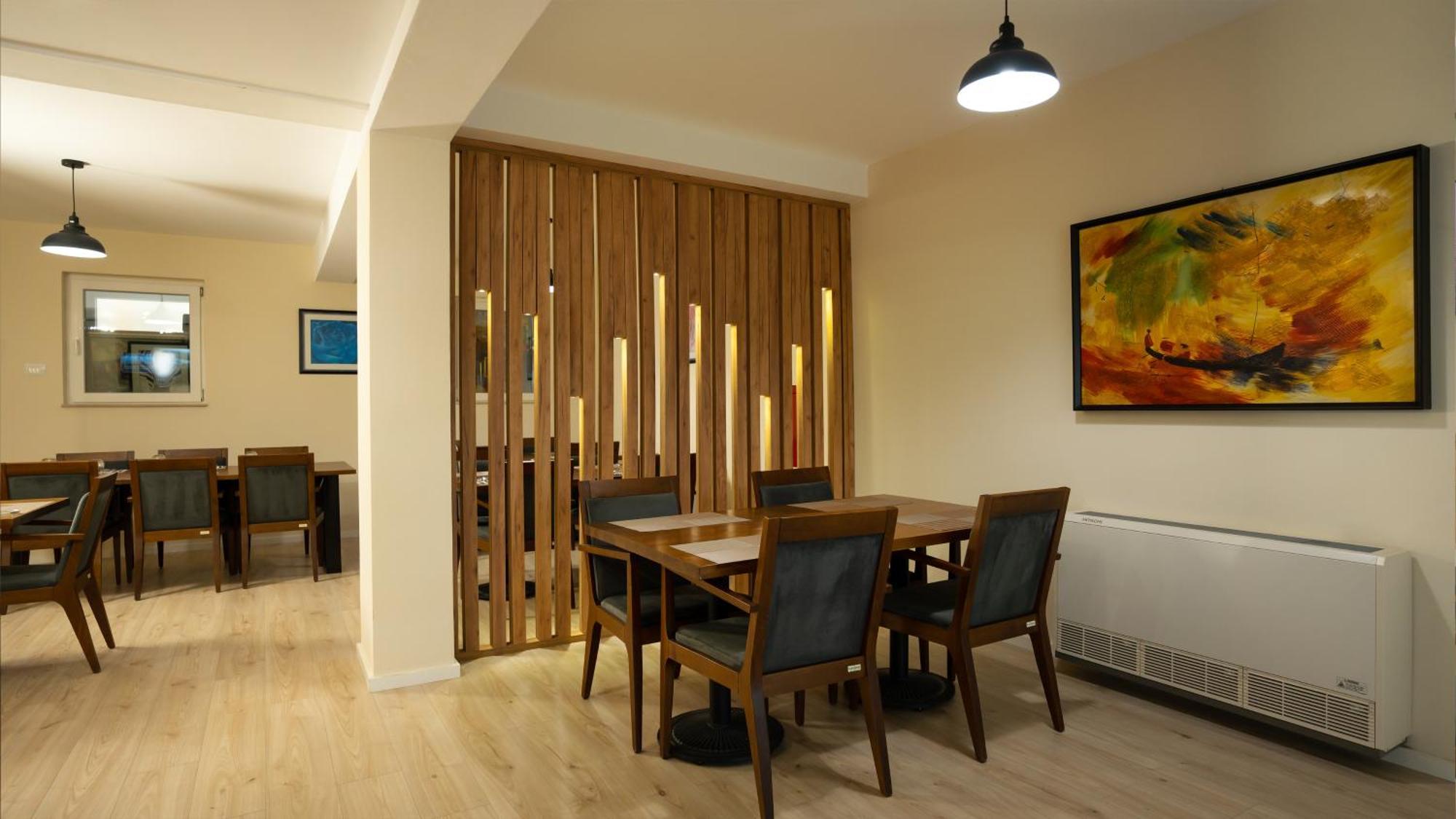 F&M Hotel 2 Tirana Zewnętrze zdjęcie