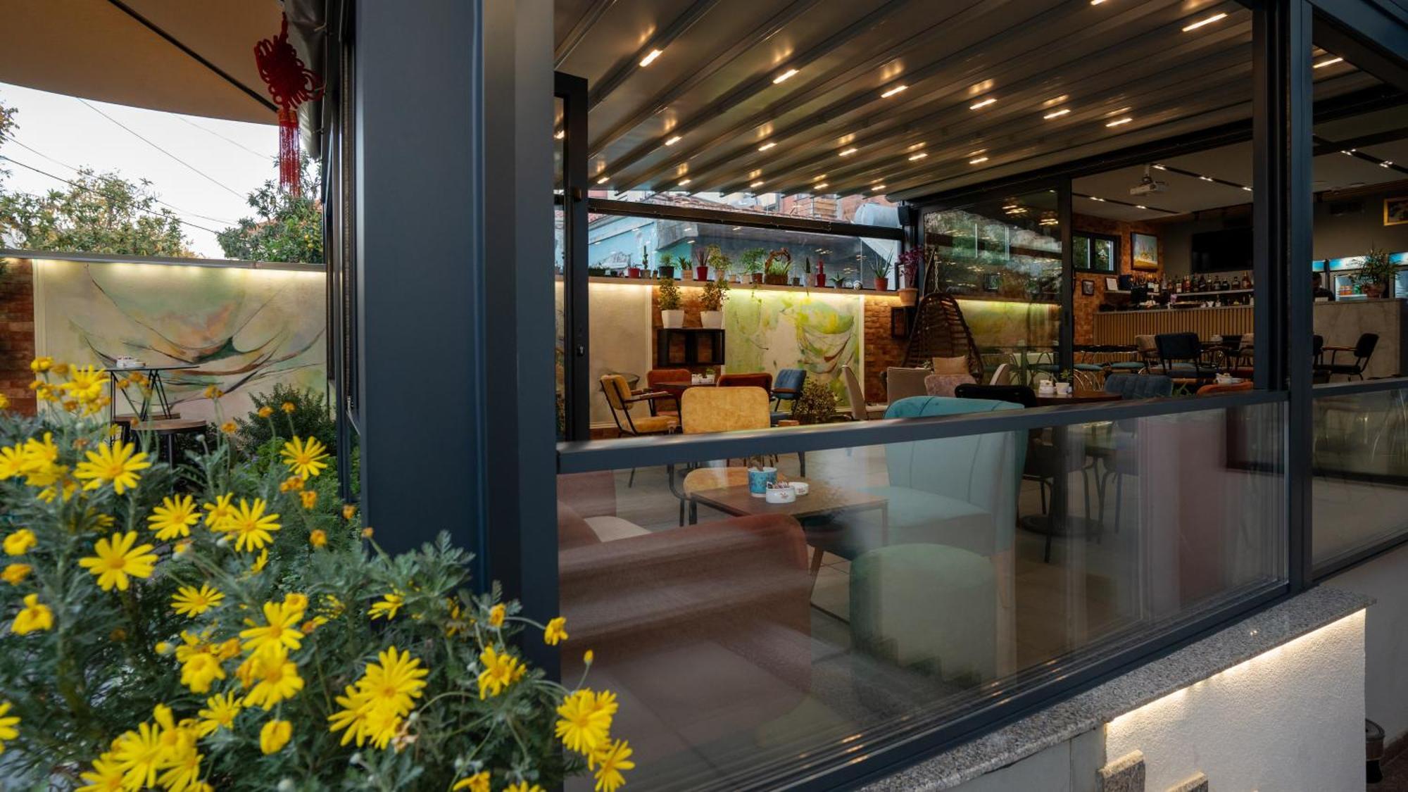F&M Hotel 2 Tirana Zewnętrze zdjęcie
